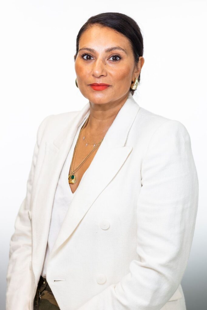 From invisible work to strategic leadership: why mentorship in finance matters 1 PAULA 2